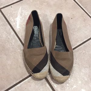 Preowned Authentic Burberry espadrilles